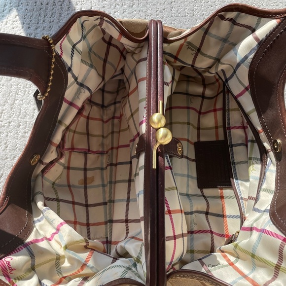 Coach Signature Ergo Shoulder Bag Tan & Brown from 2008 - Picture 3 of 6